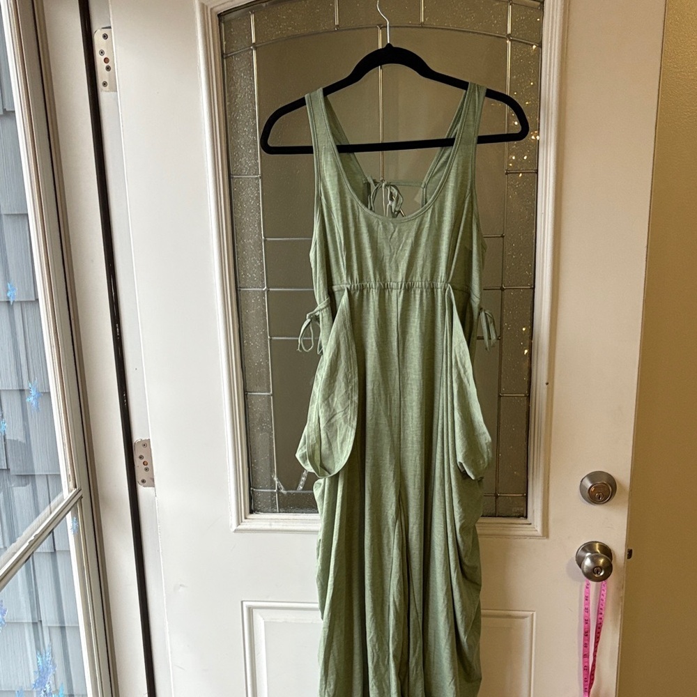 Green Sleeveless pant romper